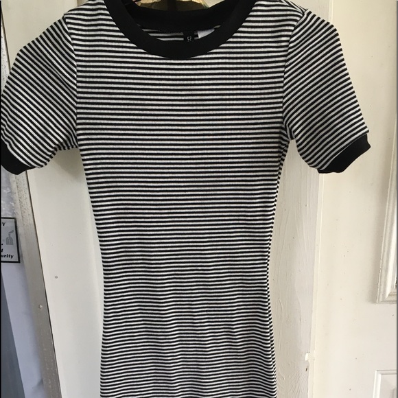 Black and white dress in excellent condition - Picture 2 of 4